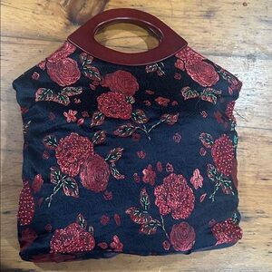 Floral Embroidered Handbag with Wooden Handles